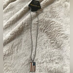 ♥️5/$20 NWT American Flag Necklace